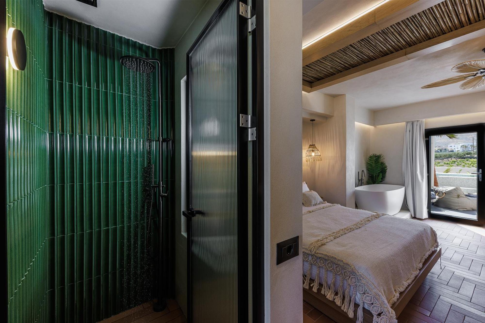 Aja Retreat Luxury Suites Камарі Екстер'єр фото
